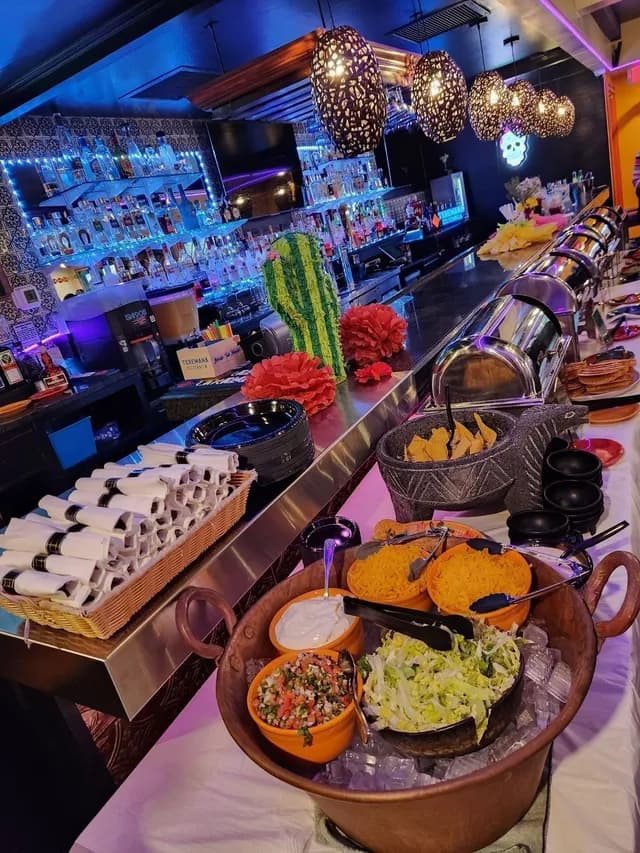 Los Pollos Catering